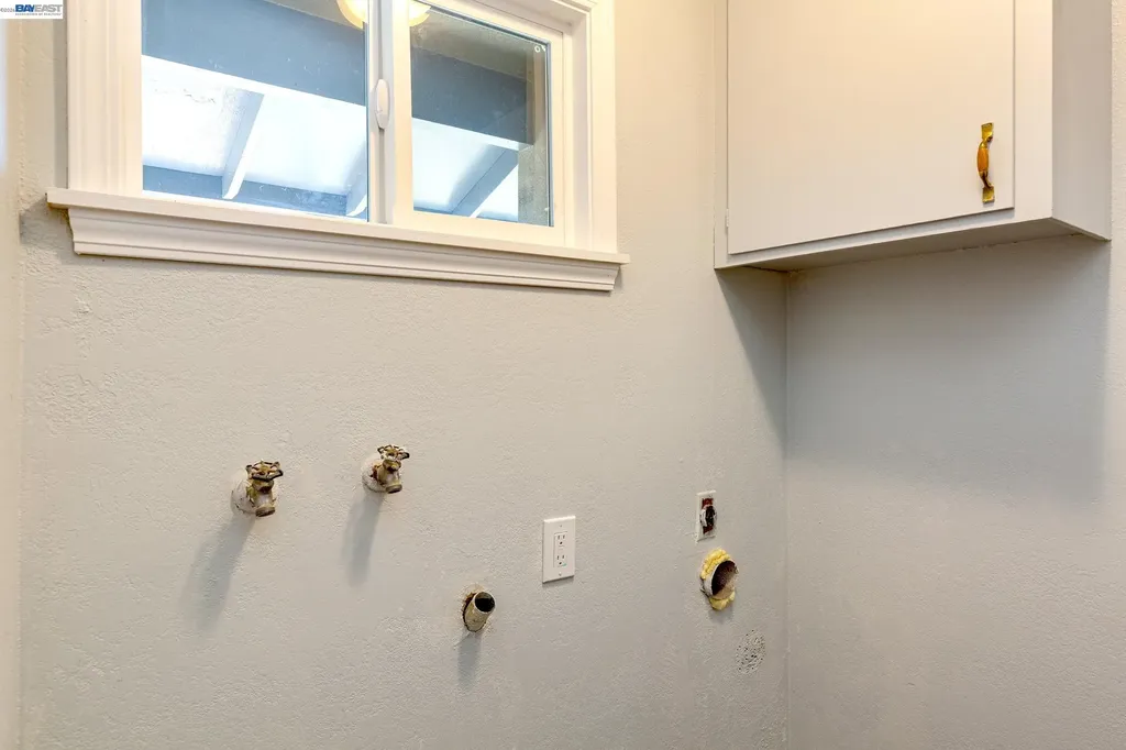 1017 Island Drive Alameda CA 94502