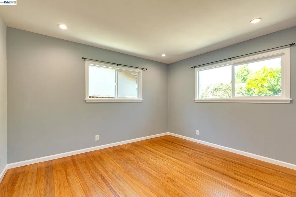 1017 Island Drive Alameda CA 94502