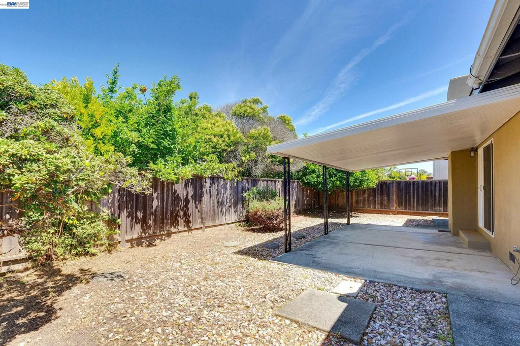 1017 Island Drive Alameda CA 94502