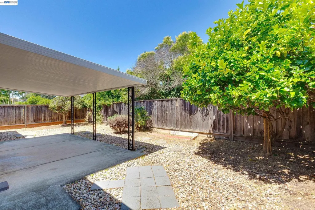 1017 Island Drive Alameda CA 94502