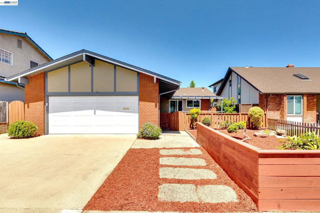 1017 Island Drive Alameda CA 94502