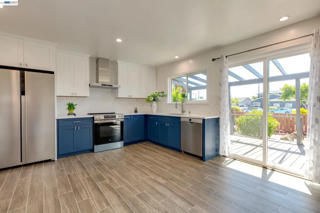 1017 Island Drive Alameda CA 94502