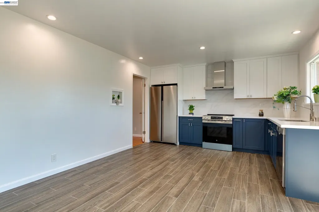 1017 Island Drive Alameda CA 94502