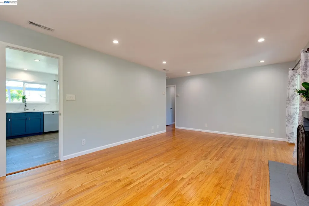 1017 Island Drive Alameda CA 94502