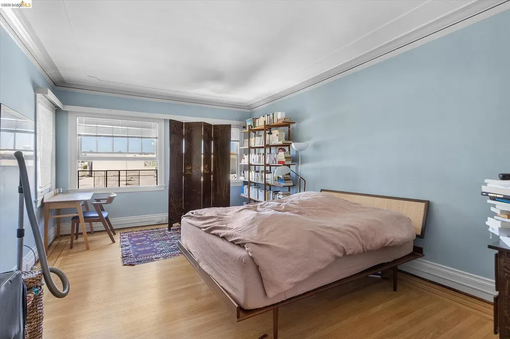 647 Beacon Street Oakland CA 94610