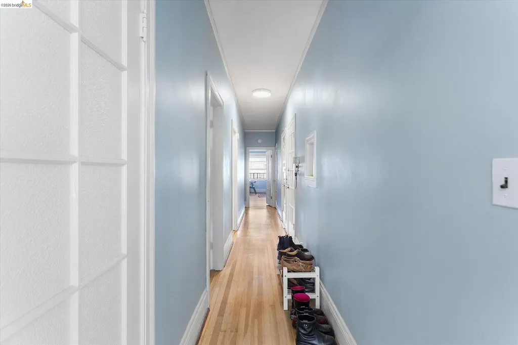 647 Beacon Street Oakland CA 94610