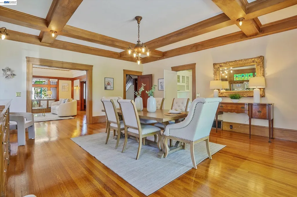 2056 Santa Clara Avenue Alameda CA 94501