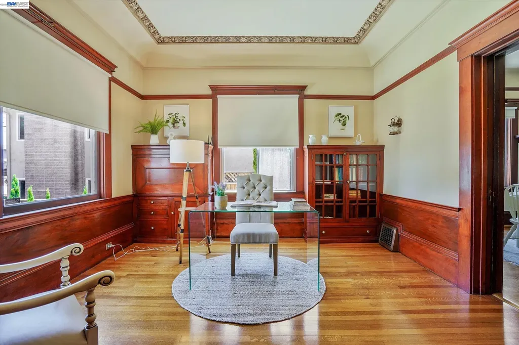 2056 Santa Clara Avenue Alameda CA 94501