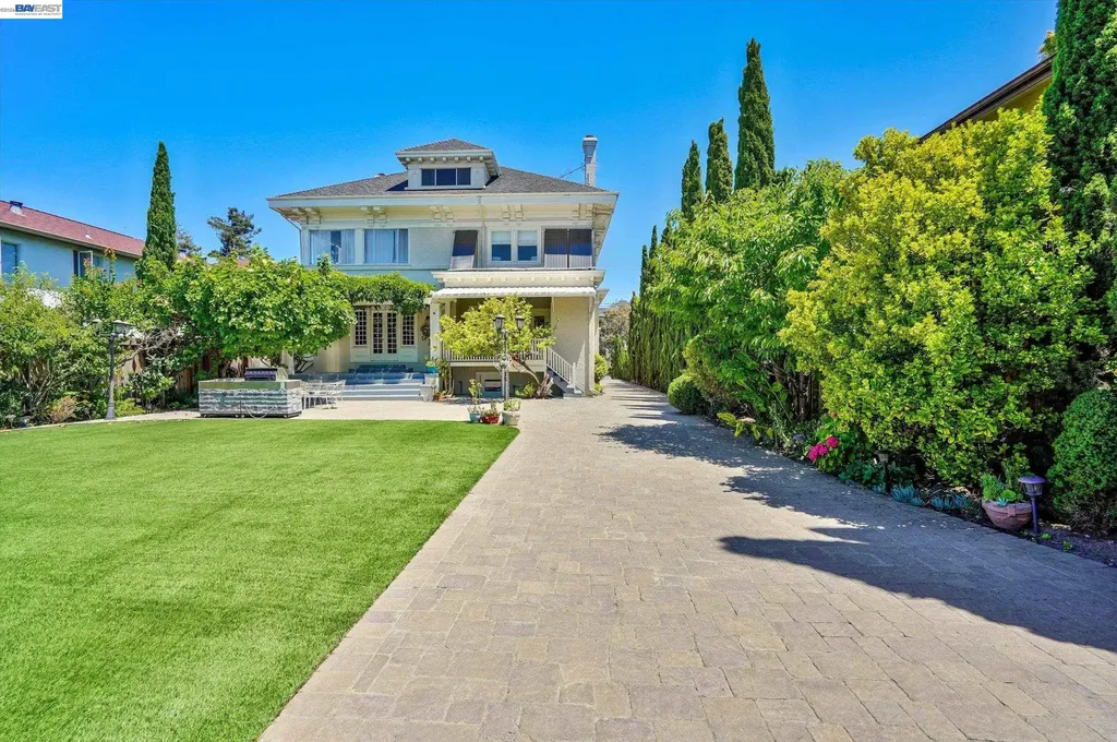 2056 Santa Clara Avenue Alameda CA 94501