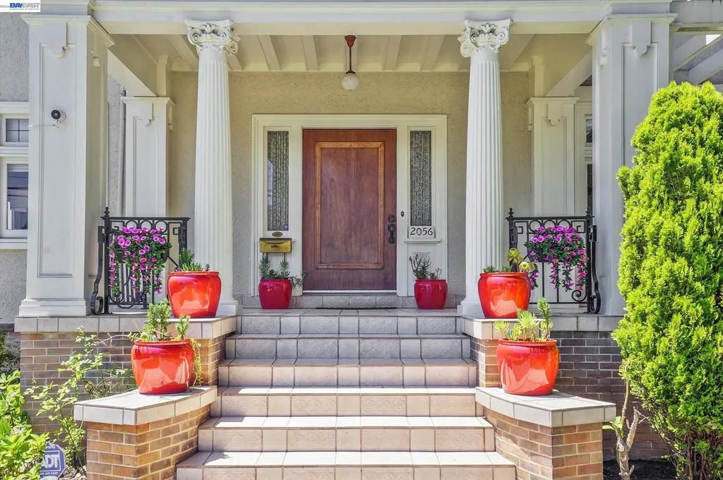 2056 Santa Clara Avenue Alameda CA 94501