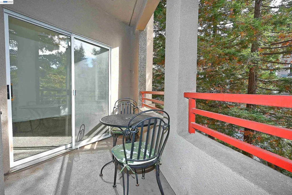 280 Caldecott Lane Oakland CA 94618