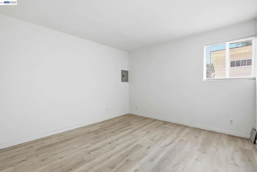 2043 Reynolds Street San Leandro CA 94577
