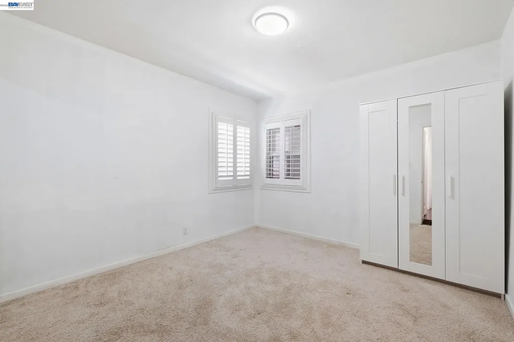 2043 Reynolds Street San Leandro CA 94577