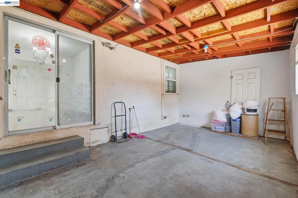 2043 Reynolds Street San Leandro CA 94577