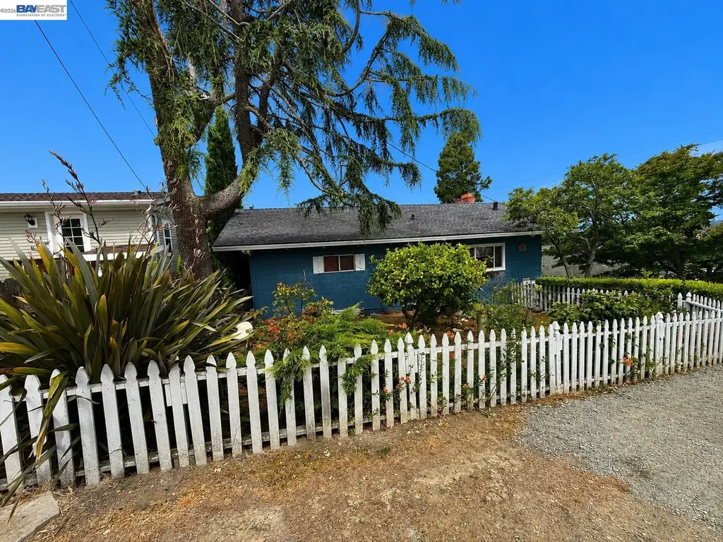 25325 Windfeldt Road Hayward CA 94541