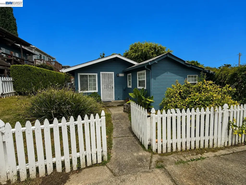 25325 Windfeldt Road Hayward CA 94541