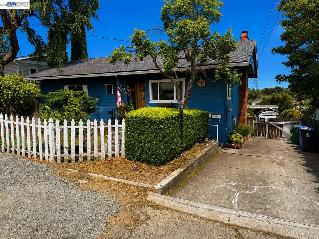 25325 Windfeldt Road Hayward CA 94541