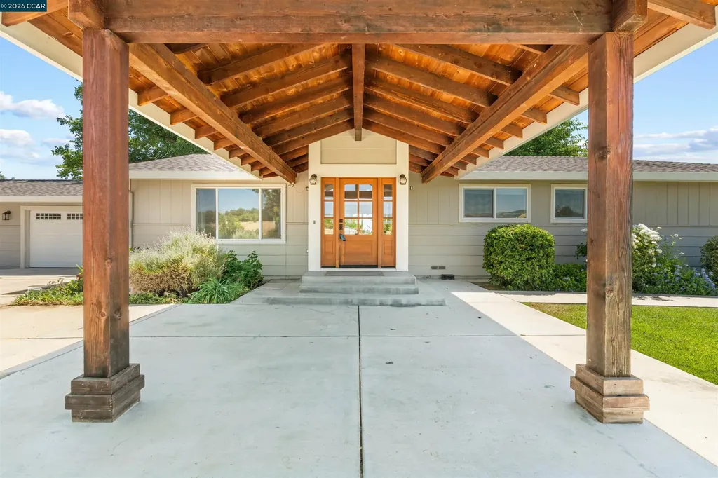 7408 Junebug Lane Vacaville CA 95688