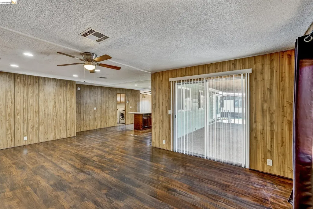 29385 Providence Way Hayward CA 94544