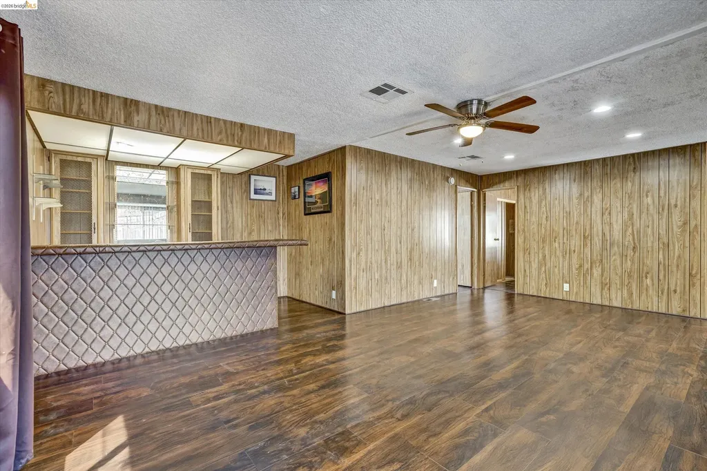 29385 Providence Way Hayward CA 94544