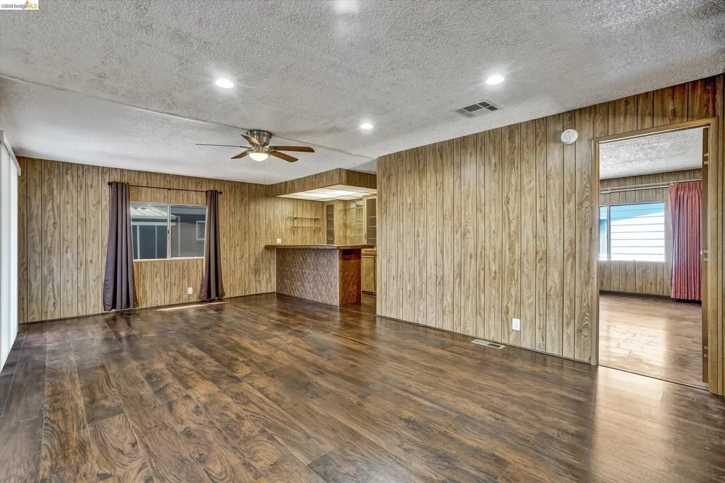 29385 Providence Way Hayward CA 94544