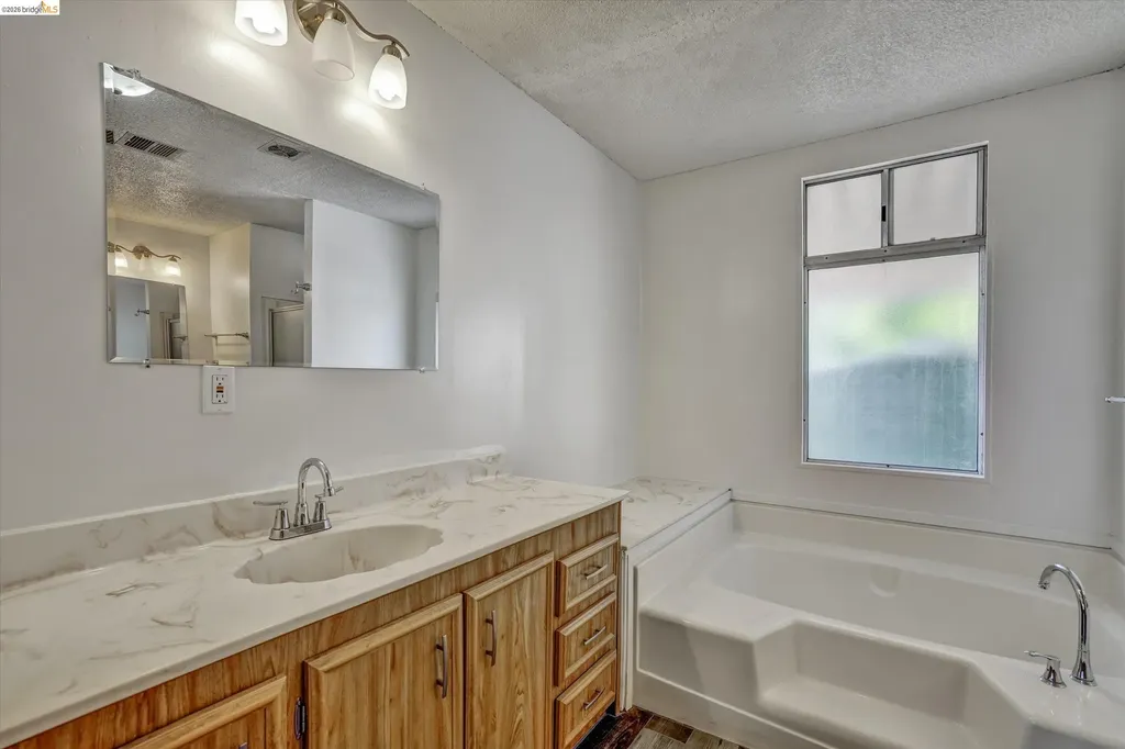 29385 Providence Way Hayward CA 94544