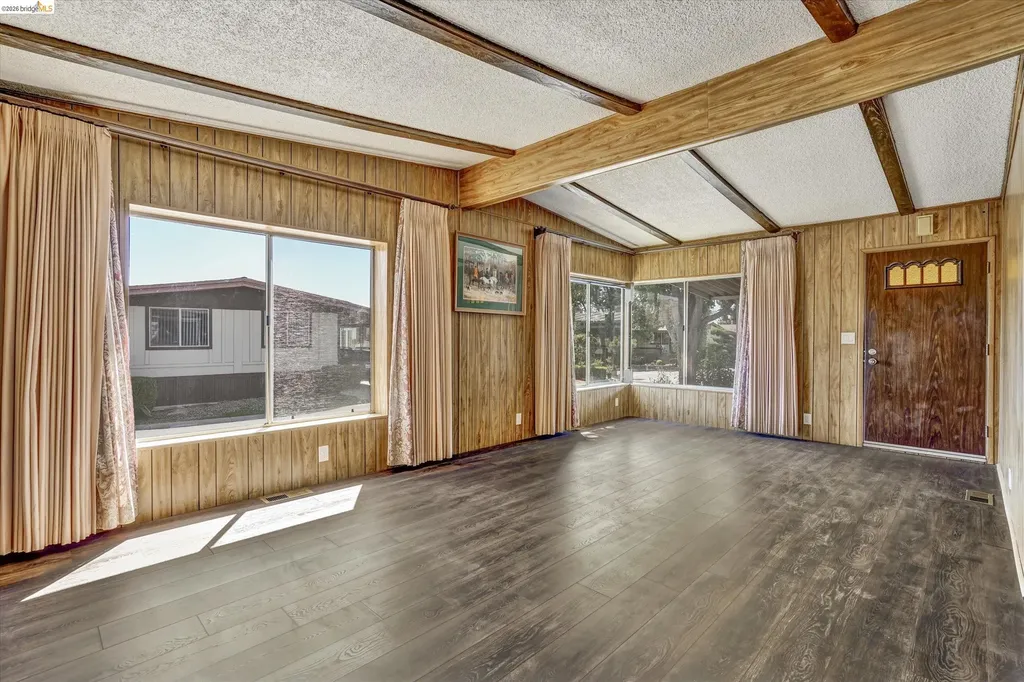 29385 Providence Way Hayward CA 94544