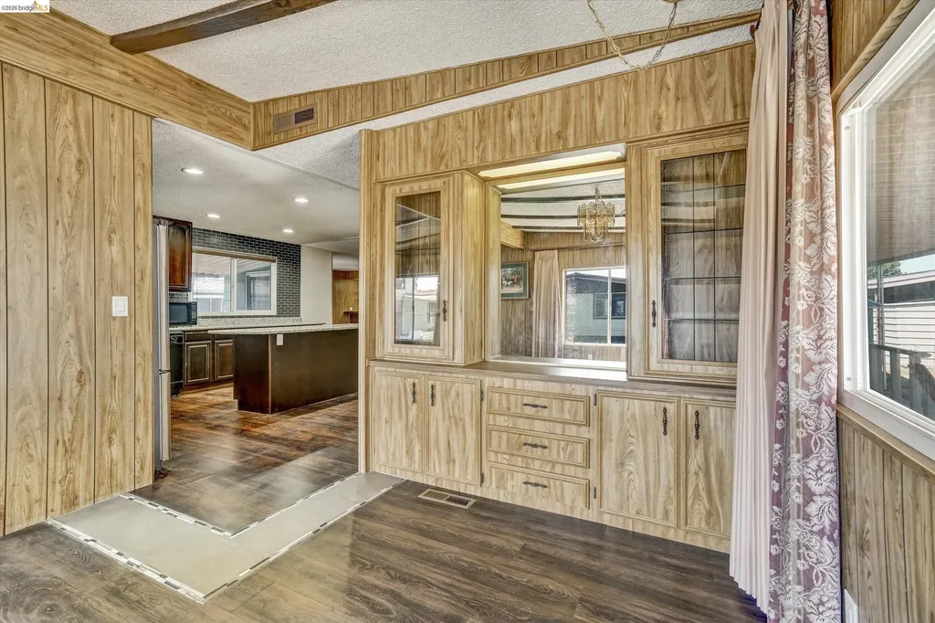 29385 Providence Way Hayward CA 94544