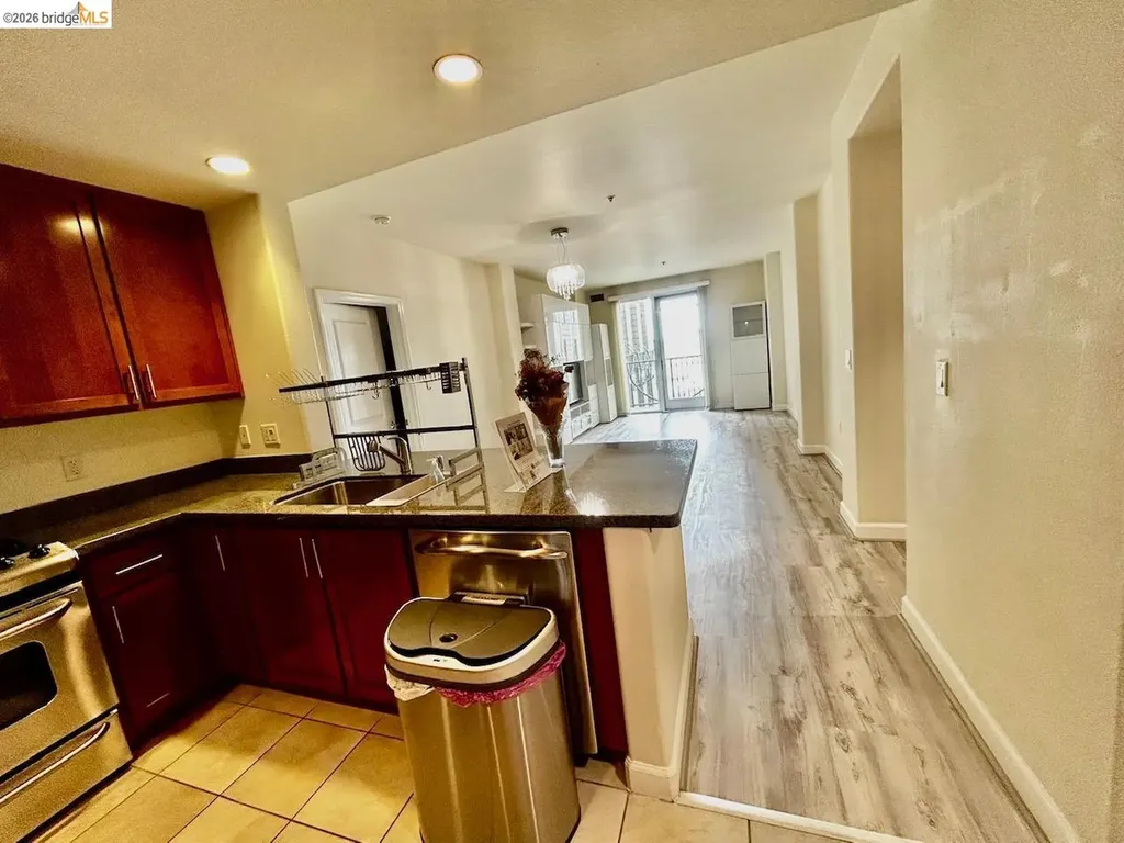 423 7th Street Oakland CA 94607