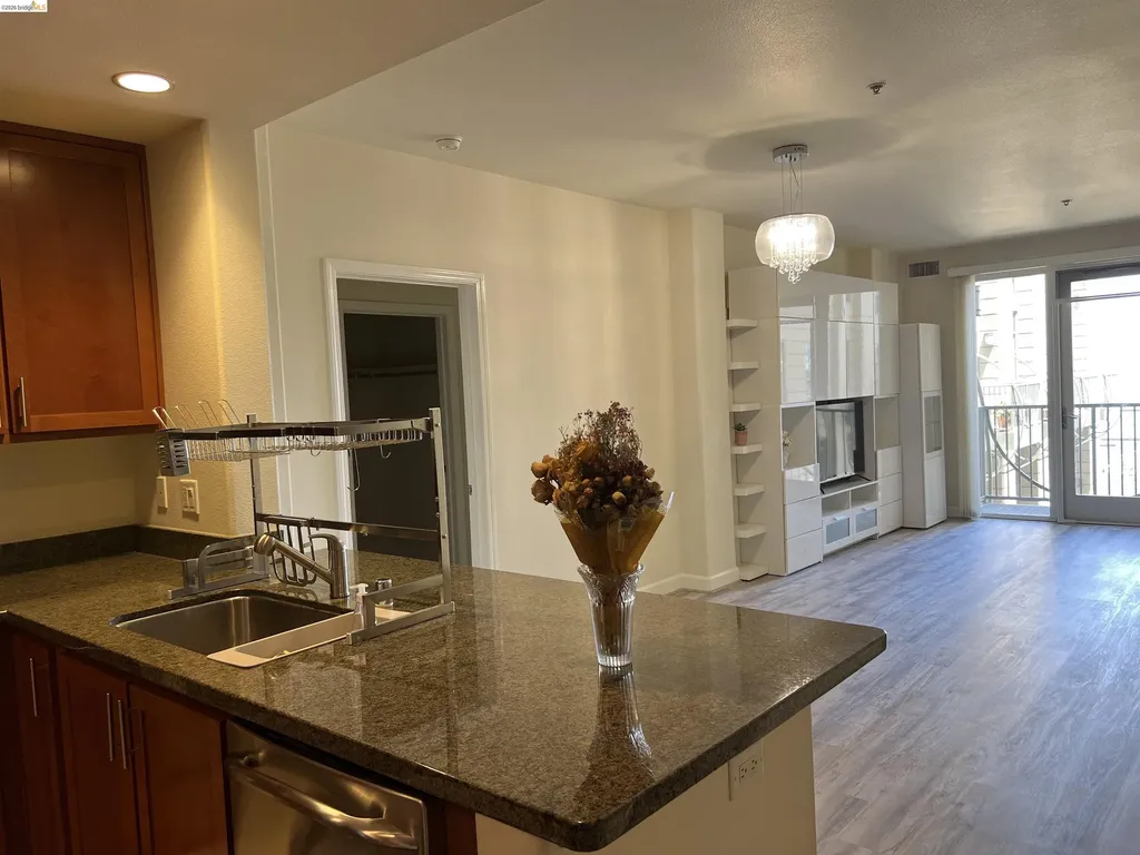 423 7th Street Oakland CA 94607