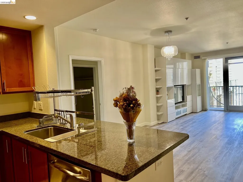 423 7th Street Oakland CA 94607