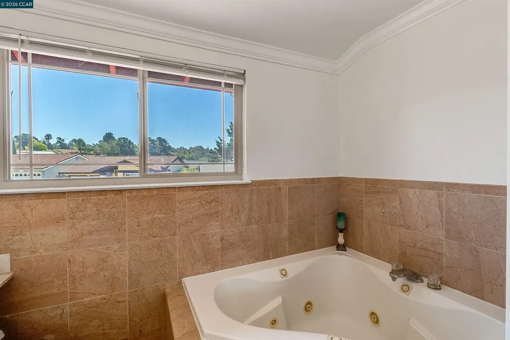 1243 Fairway Drive Richmond CA 94803
