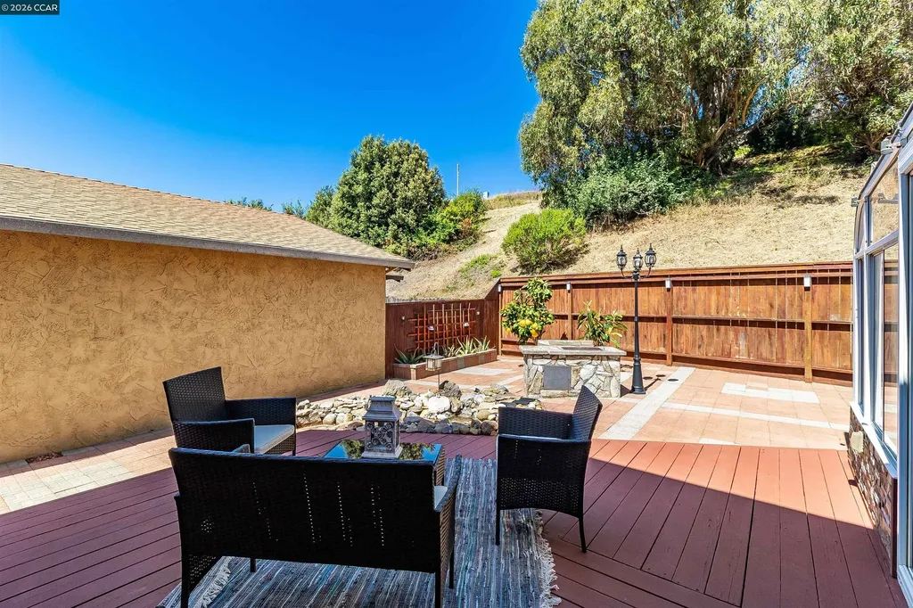1243 Fairway Drive Richmond CA 94803