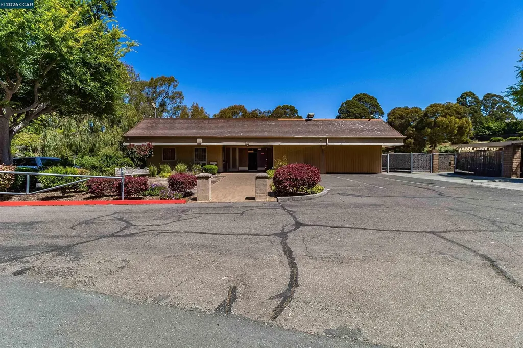 1243 Fairway Drive Richmond CA 94803