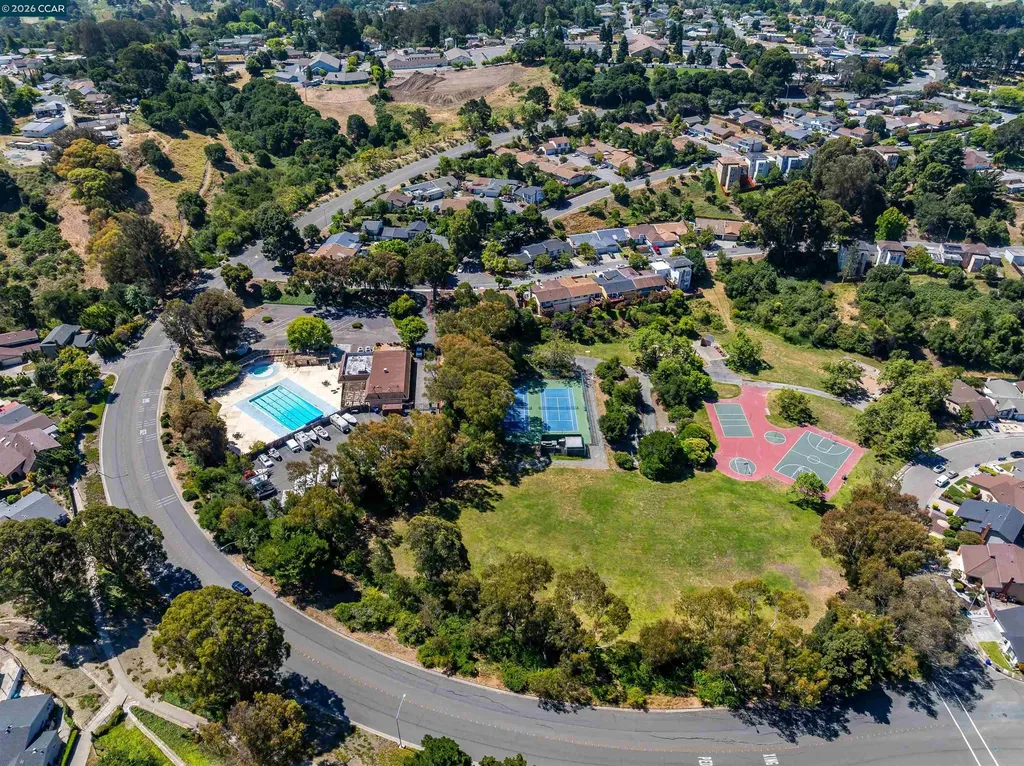 1243 Fairway Drive Richmond CA 94803