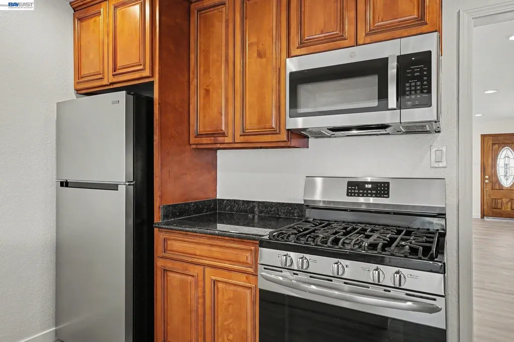 1598 Beechwood Avenue San Leandro CA 94579