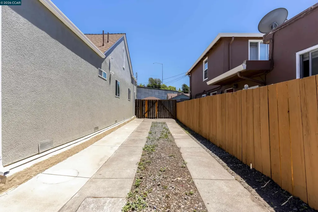 329 45th Street Richmond CA 94805