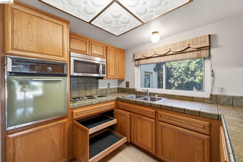 1857 Heatherwood Drive Pittsburg CA 94565