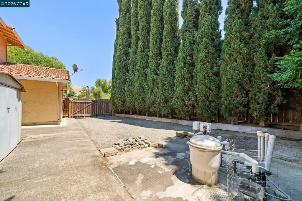 721 Black Point Place Clayton CA 94517