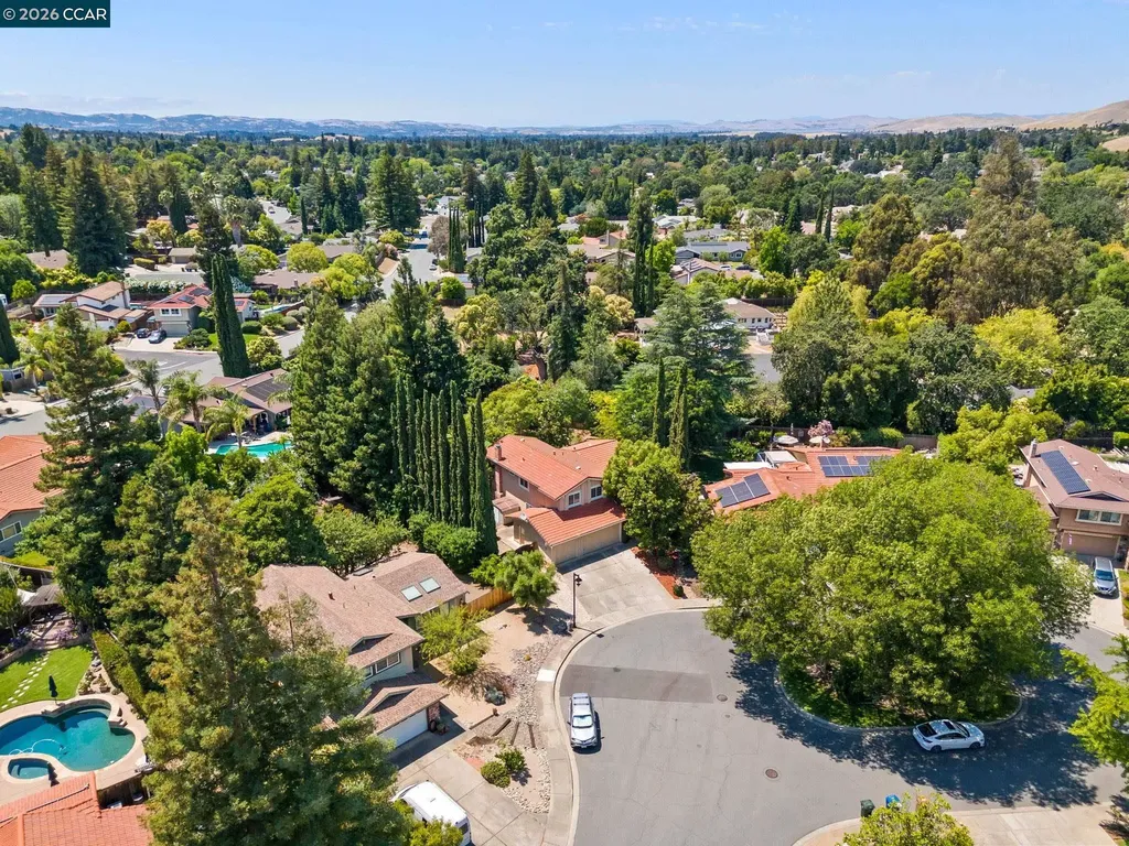 721 Black Point Place Clayton CA 94517