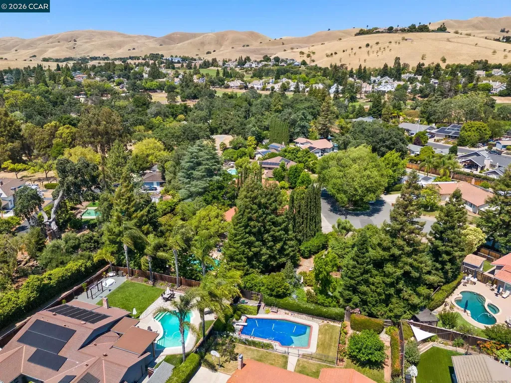 721 Black Point Place Clayton CA 94517