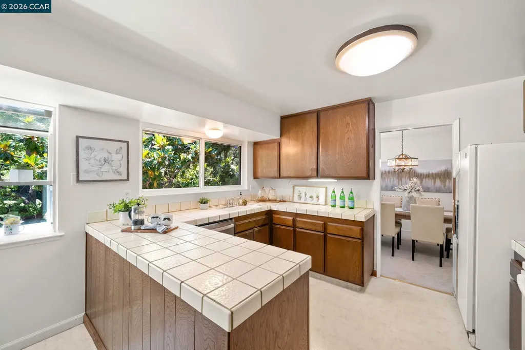 721 Black Point Place Clayton CA 94517