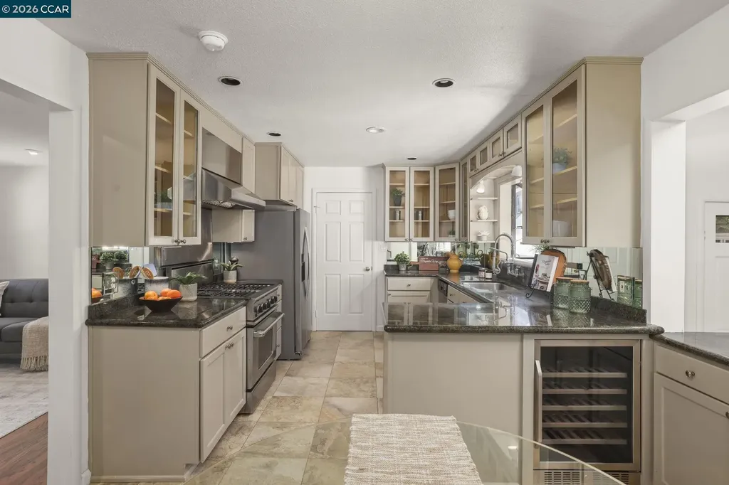2157 Whyte Park Avenue Walnut Creek CA 94595