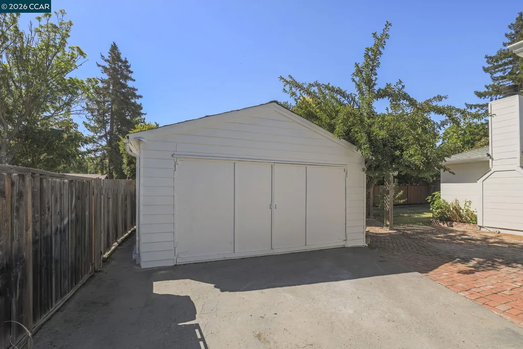 2157 Whyte Park Avenue Walnut Creek CA 94595