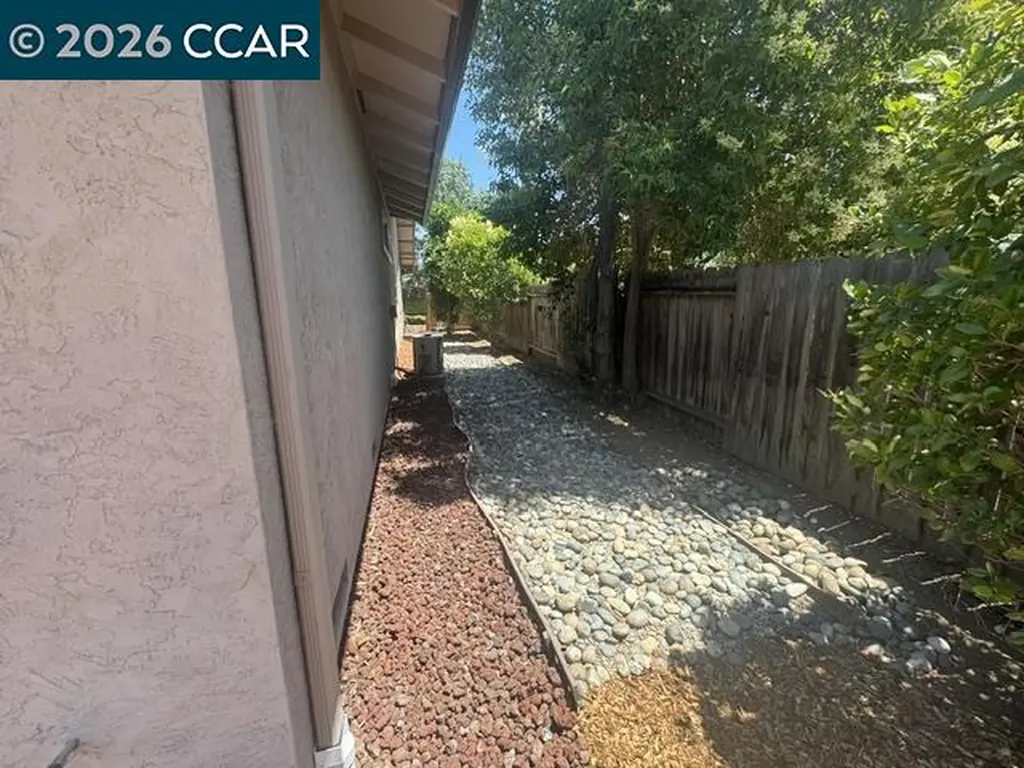 1759 Elm Road Concord CA 94519