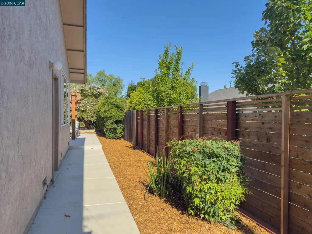 1759 Elm Road Concord CA 94519