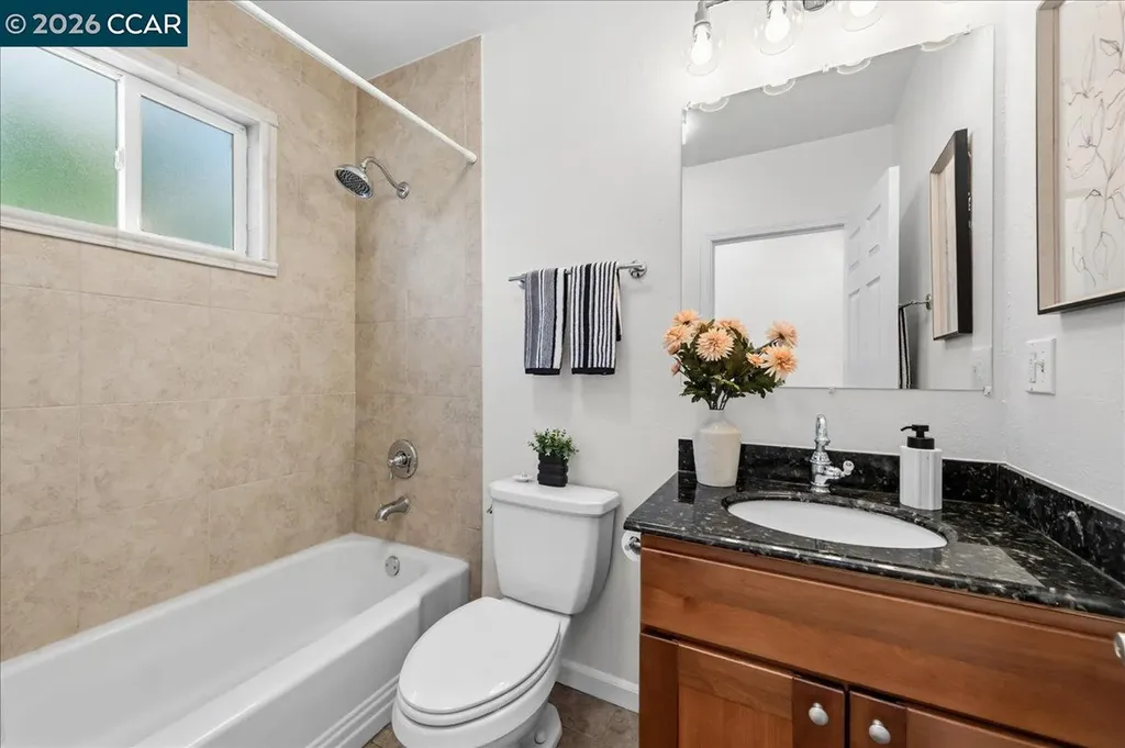 7568 Greenly Drive Oakland CA 94605