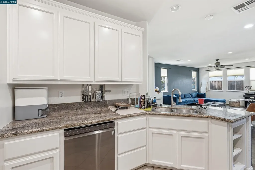 67 Standley Court Pittsburg CA 94565