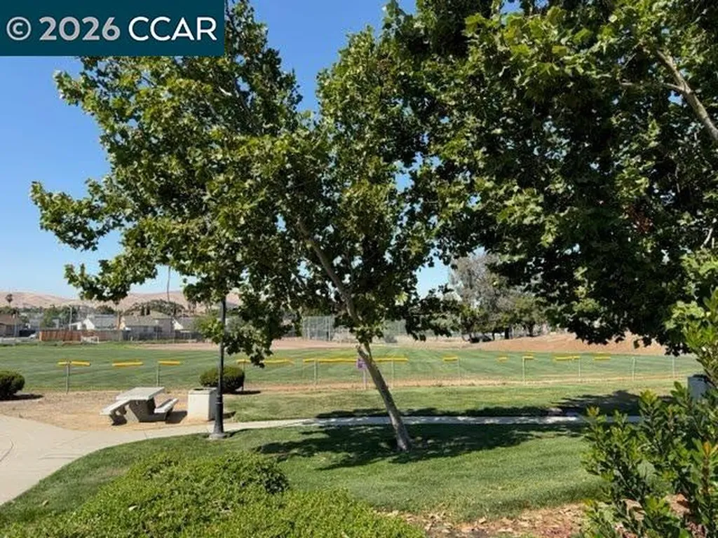 67 Standley Court Pittsburg CA 94565