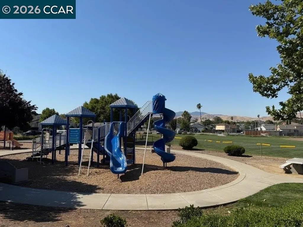 67 Standley Court Pittsburg CA 94565